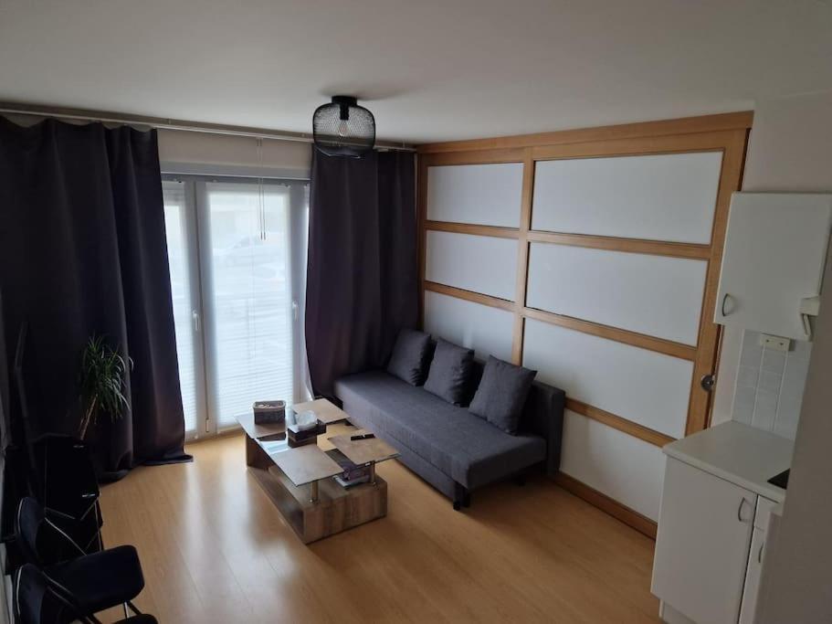 Cozy Studio With Pool Close To The Sea Oostende Buitenkant foto