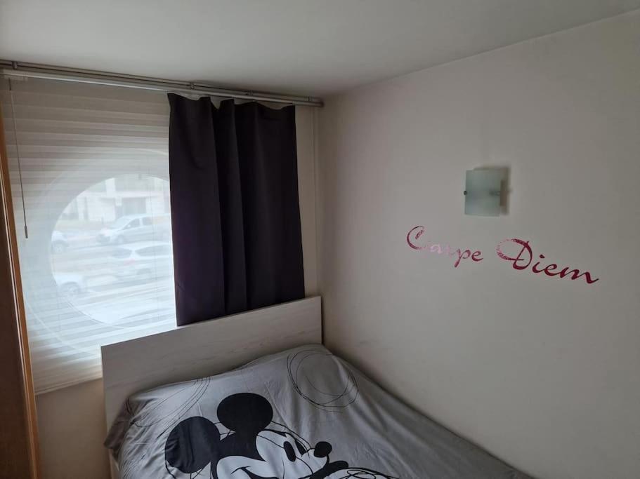 Cozy Studio With Pool Close To The Sea Oostende Buitenkant foto